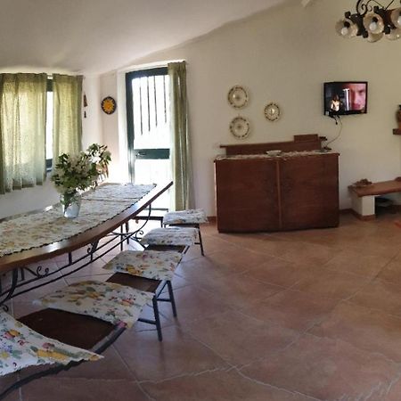Casa Vacanza Etna Evergreen Villa Piedimonte Etneo Exterior photo